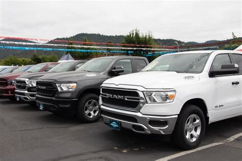 Lithia grants pass - If you're a Grants Pass driver looking to ride the line of off-road capability with pickup truck practicality, the new 2023 Jeep Gladiator is a great option. With lively powertrain options and great interior amenities, this off-road pickup is ready for you to test drive at Lithia Chrysler Dodge Jeep Ram of Grants Pass. 